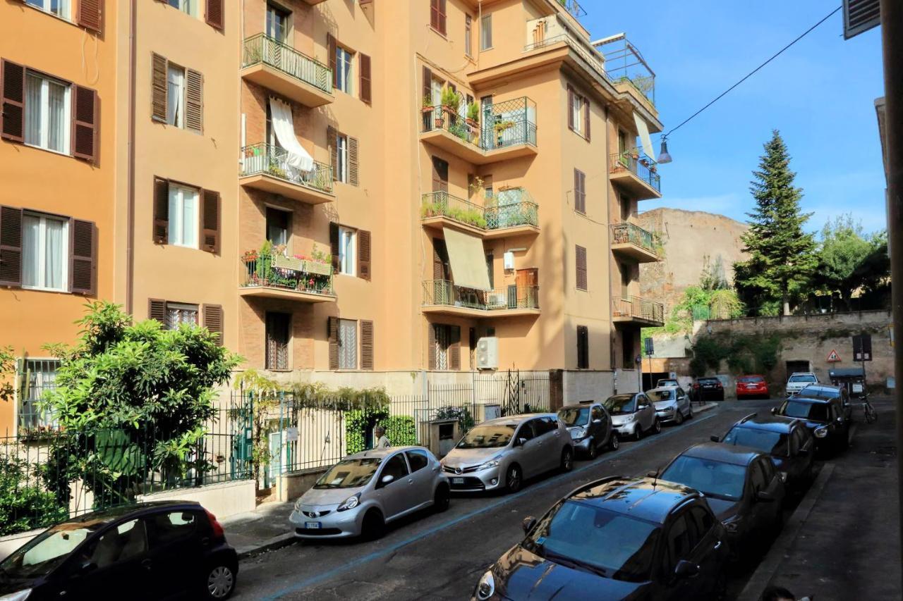 Restart Accommodations Aldobrandini E Sciarra Рим Екстер'єр фото